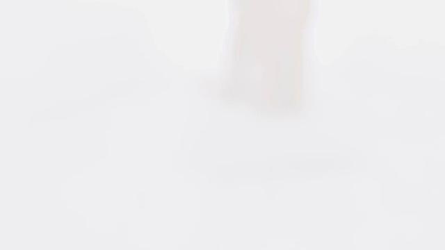 Brunette masturbates while getting fisted - Fist Fuck