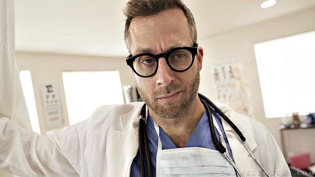 Chronic Cummer Gets A Probing Like A Pro