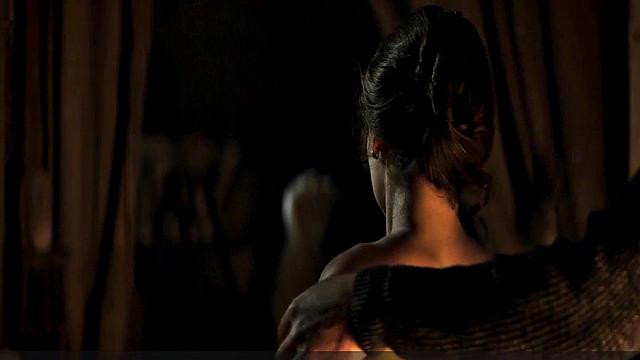 Emilia Clarke scenes