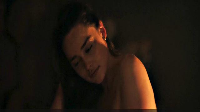Emilia Clarke scenes