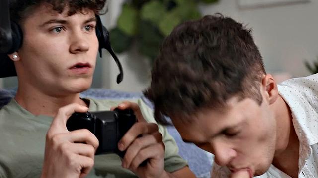 Skinny twink barebacked at home on couch by BF