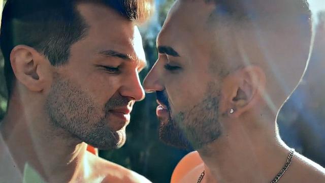 Muscled eager jock gets cock sucked and stroked