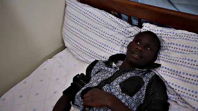 Real African amateur rubs BBC in solo masturbation