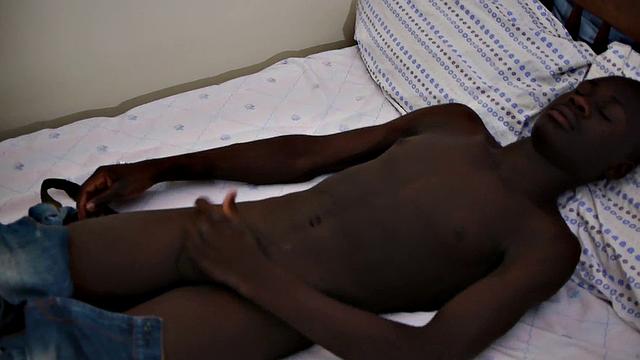 Real African amateur rubs BBC in solo masturbation