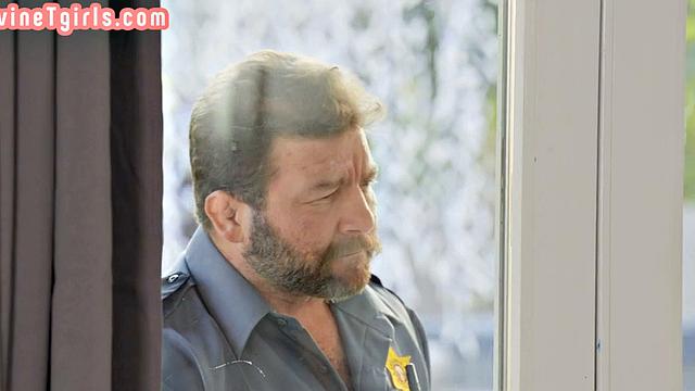 Trans beauty fucks couple