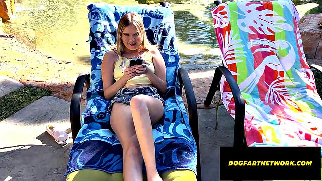 Tinyspinner Fucked By Stranger - Coco Lovelock - Dogfart