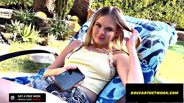 Tinyspinner Fucked By Stranger - Coco Lovelock - Dogfart