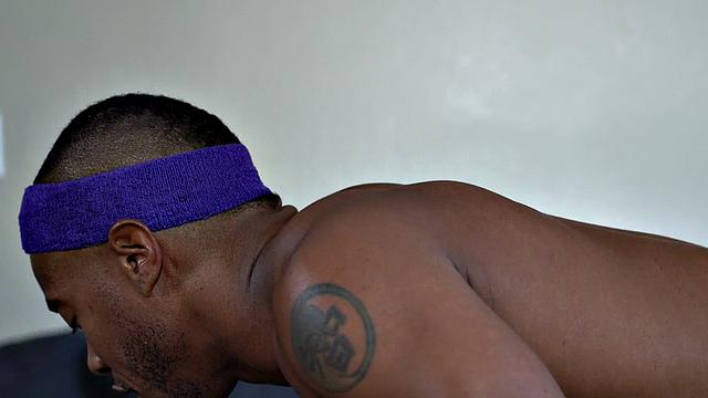 Black yoga bottom gets fucked by white jock after stretching