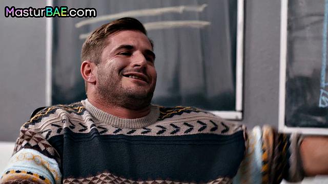 Stunning horny babes in 3some