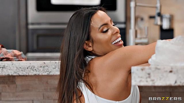 Luna Star: Girlfriend Experience