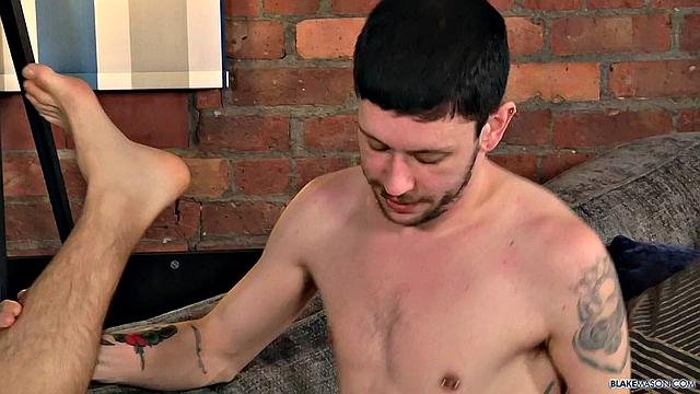 Макси хочет этот большой волосатый член - Макси Уайлд и Ксавьер Сибли
