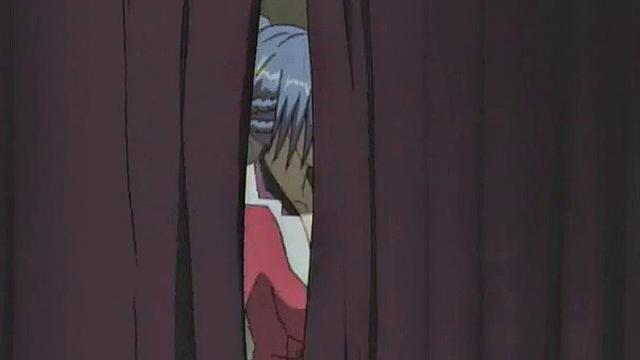 аниме-красотка в оковах получает жёсткую порку и грубый трах