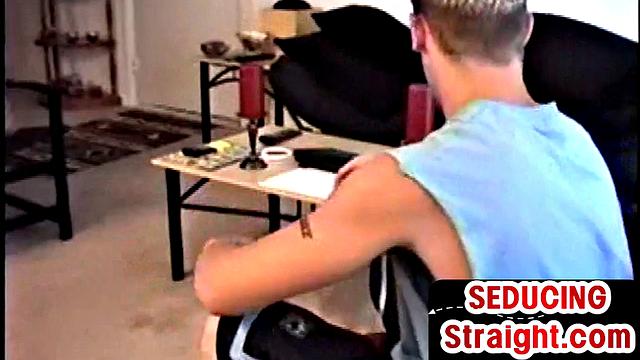 Real straight guy gets sucked by gay in homemade vintage