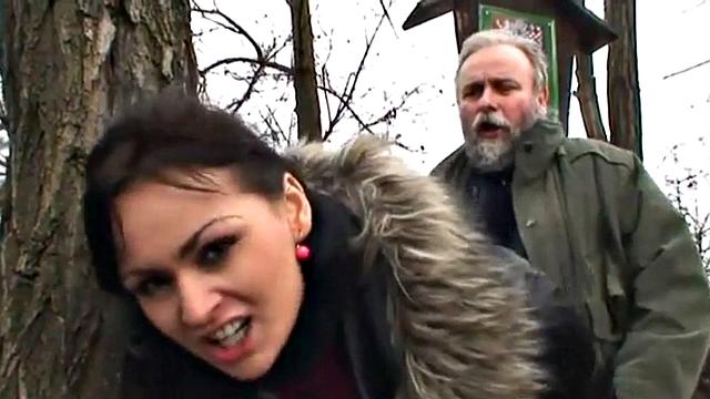 Old Men Fucking Sweet Teen at the Park