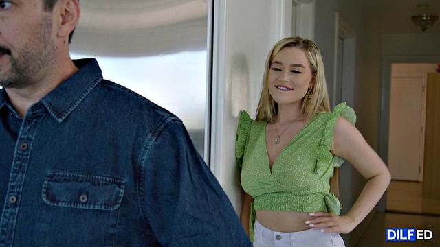 Dad Does The Sorority Sister