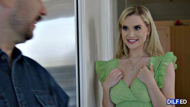 Dad Does The Sorority Sister