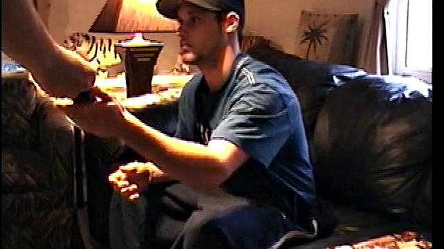 Straight Guy Buzz Gets Head