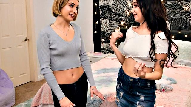 Dyke girls love eating wet pussies after hot kissing