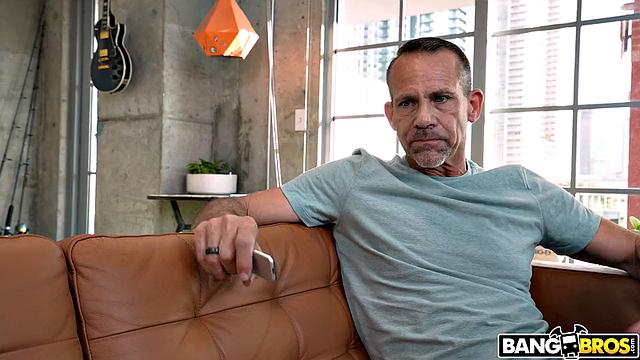 Daisy, the Temptress