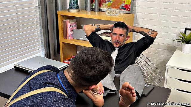 Boss Johnny Hazzard Gets Worshiped - Johnny