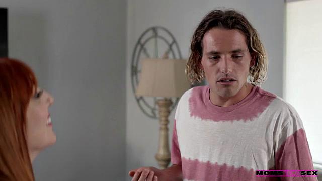 Mom Plays Matchmaker - S14:E8