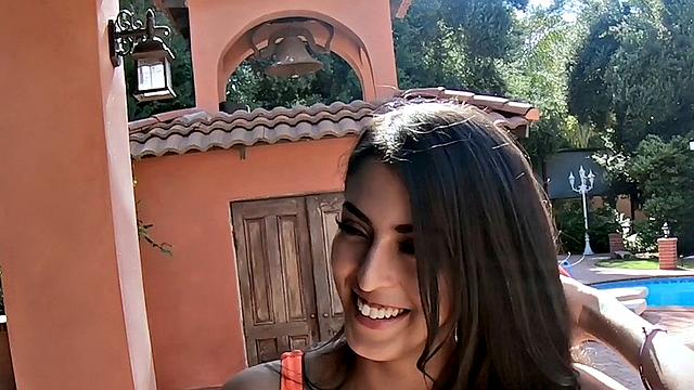 Big Dick For A Thickie