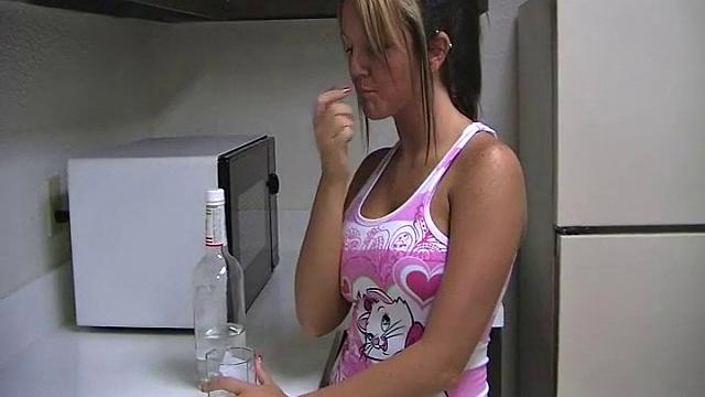 Kayden Krush cooking in the kitchen makes her horny!