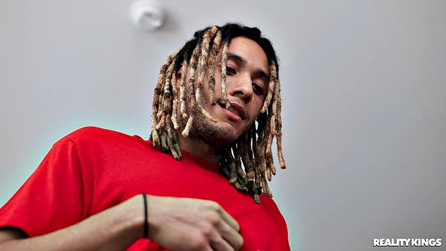 Anal Play for Gamer Girl