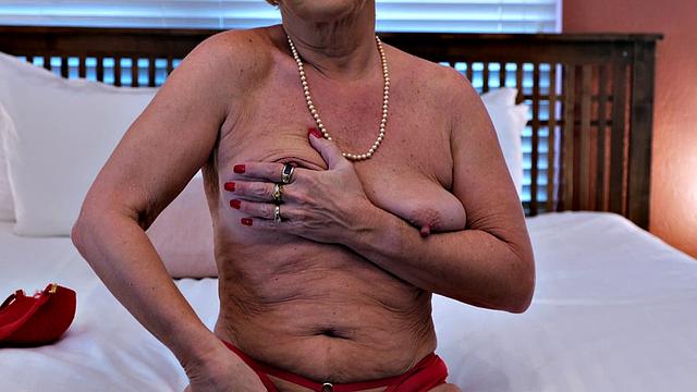 How a hot 55-year-old mom gets off