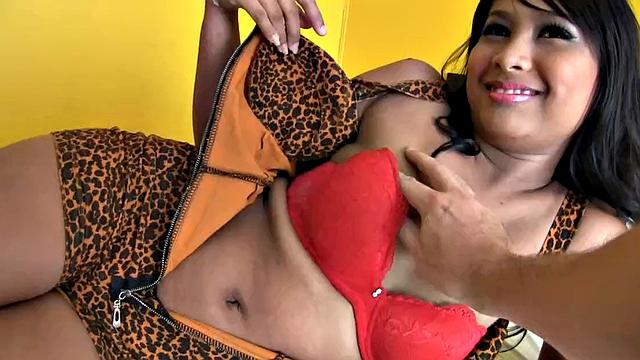 Sonya and 2 Asian Girls Wild