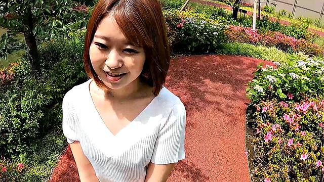 Crazy Asuka Suzumura meets to have sex