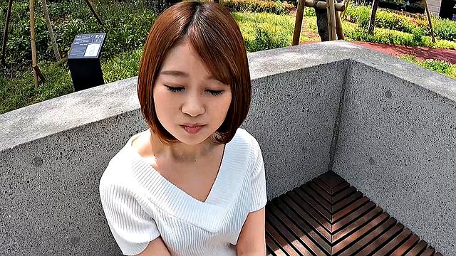 Crazy Asuka Suzumura meets to have sex