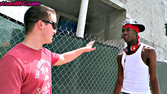 Shy Ebony picked up and assfucked outdoors in public