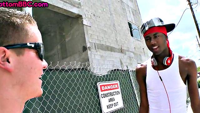 Shy Ebony picked up and assfucked outdoors in public