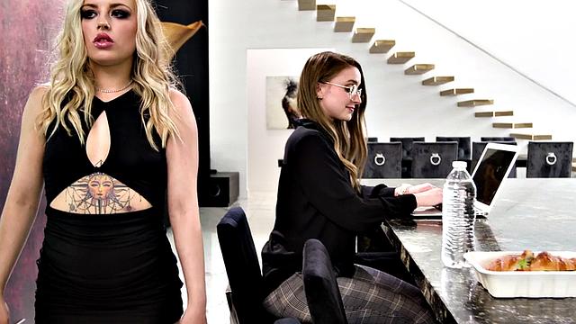 Lez medium boobs babe rimmed and fingered by GF