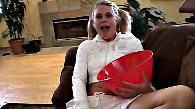 Amateur teens strip off and get into pajamas