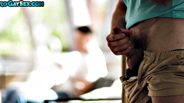 Muscled jock enjoys bareback sex with tattooed stud