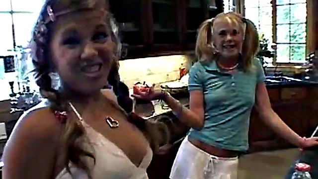 Lesbian topanga teens get naughty