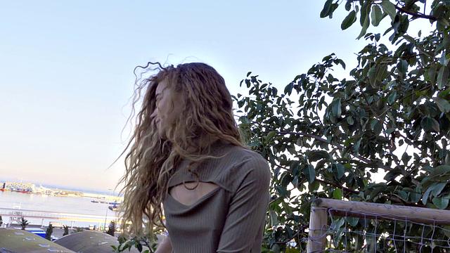 Watch this bald pussy get pounded doggy-style by a piercing-wearing outdoor babe