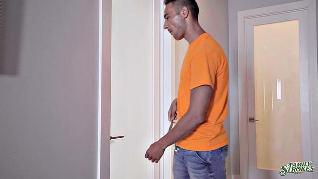 Опытная малышка показывает, как умеет сосать и ездить на члене до мощного финиша.