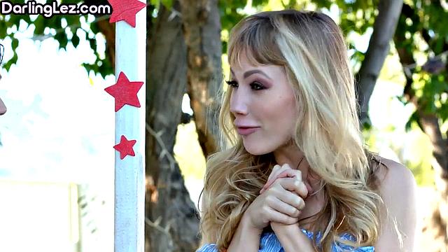 Outdoor public lesbian muffdiving with cunt