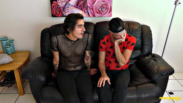 His Hot Spank Discovery - Johnny Mercy &amp;amp; Richard Lennox