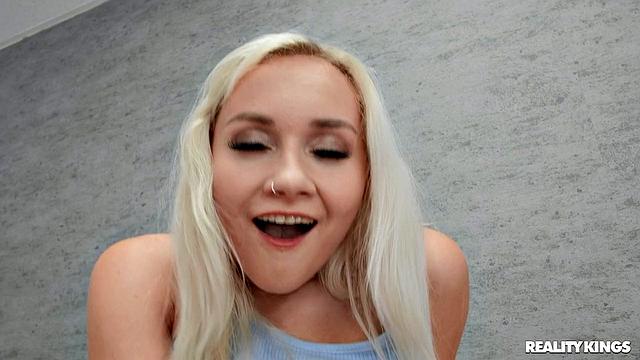 eSe Your Glory Hole, Raise Pussy