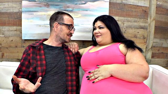 Huge-Bellied Juicy Jazmynne Has Her Cunt Stretched