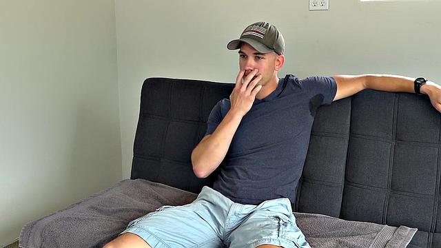 Real amateur jock jerks his hard cock after casting