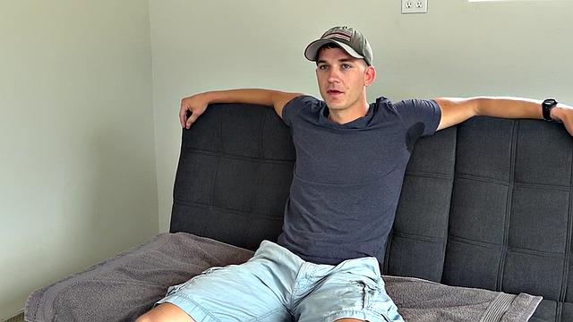 Real amateur jock jerks his hard cock after casting