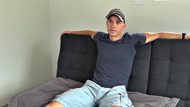 Real amateur jock jerks his hard cock after casting