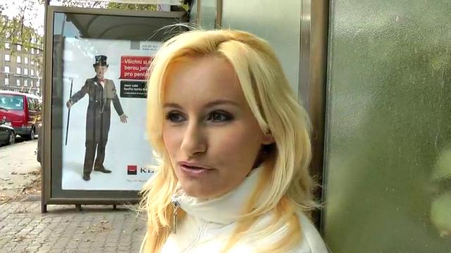 I fuck a blonde skinny girl in the butt