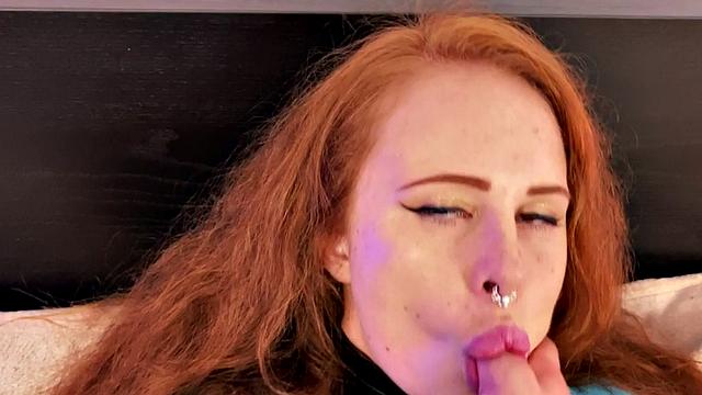 Chubby squirter fingered and orally pleased before sex