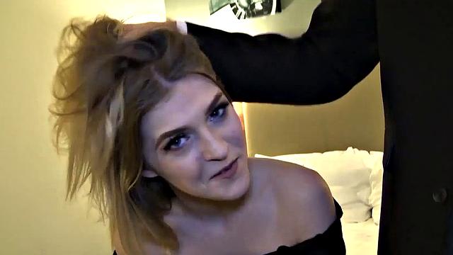 Английская мамочка орет от жёсткой ебли с хозяином Паскалем